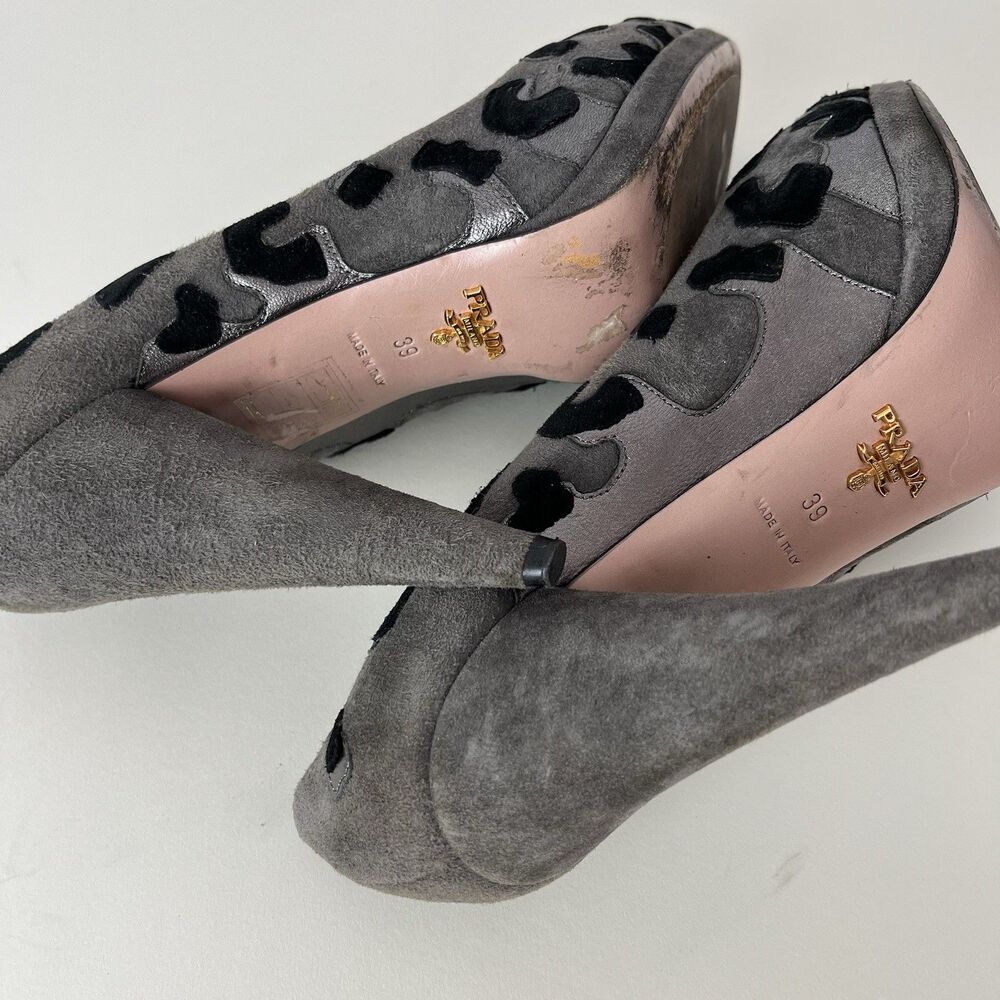 PRADA Size 39 Grey Black Suede Aplique Platform Pumps​ - Picture 5 of 6